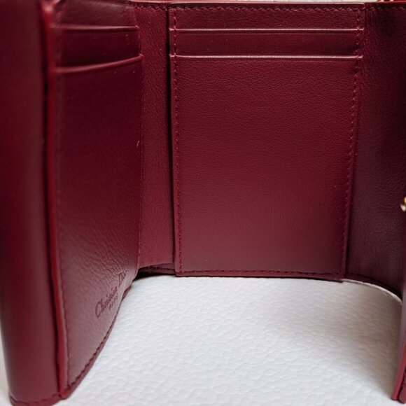 Lady Dior Medium Trifold Wallet - Picture 3 of 13
